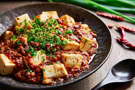  Fuxin Mapo Tofu – Är Du Beredd på en Smakrik och Krämig Explosion av Chili & Sichuanpeppar?